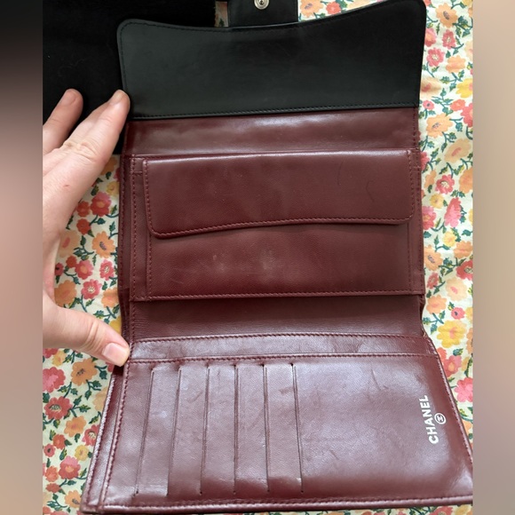 Chanel Lambskin Quilted L Flap trifold Wallet - black. Used but well cared for. - Picture 4 of 11